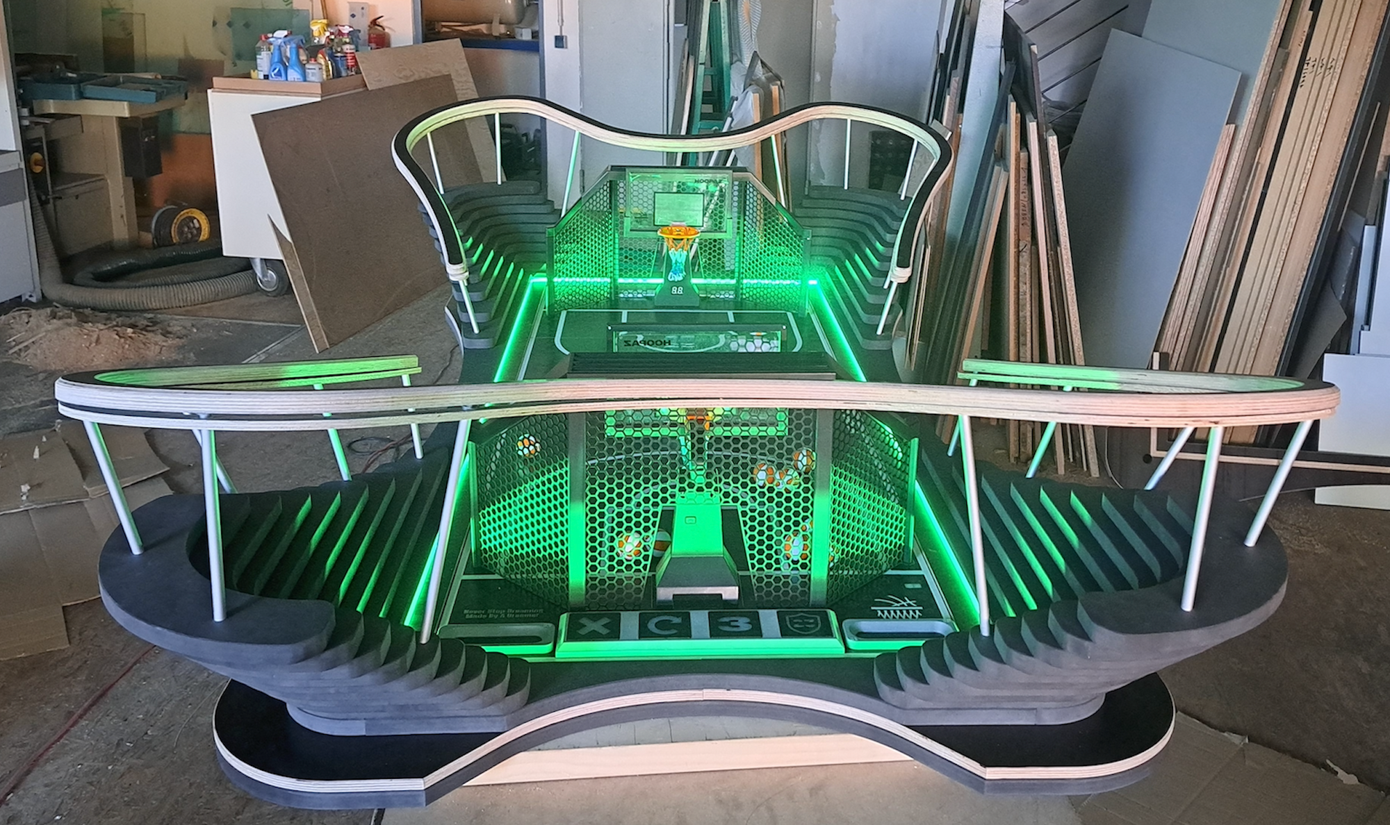 Die ultimative Spieltisch Arena.